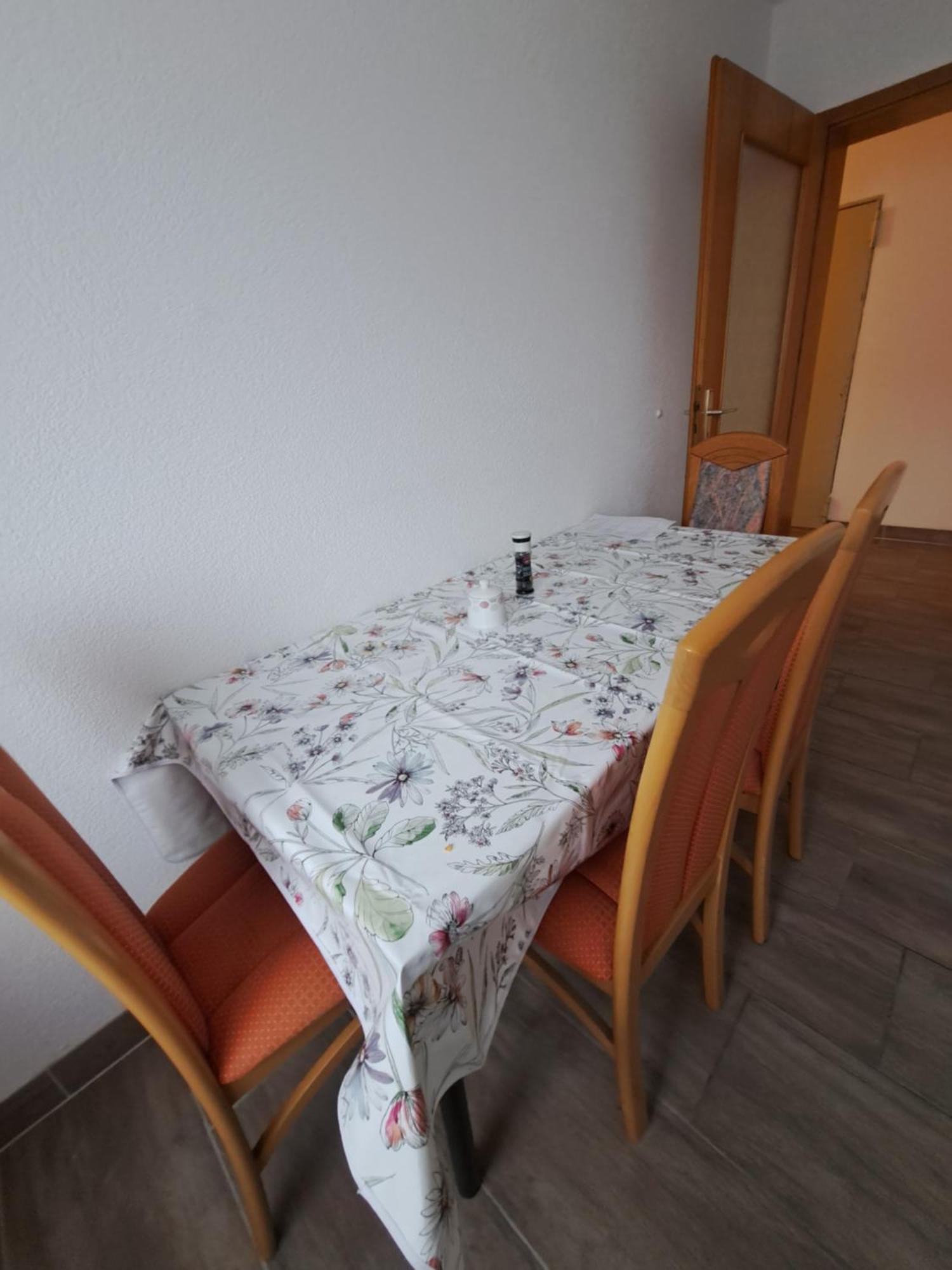 Wohnung Mit 2 - 3 Zimmern Ballenberg المظهر الخارجي الصورة